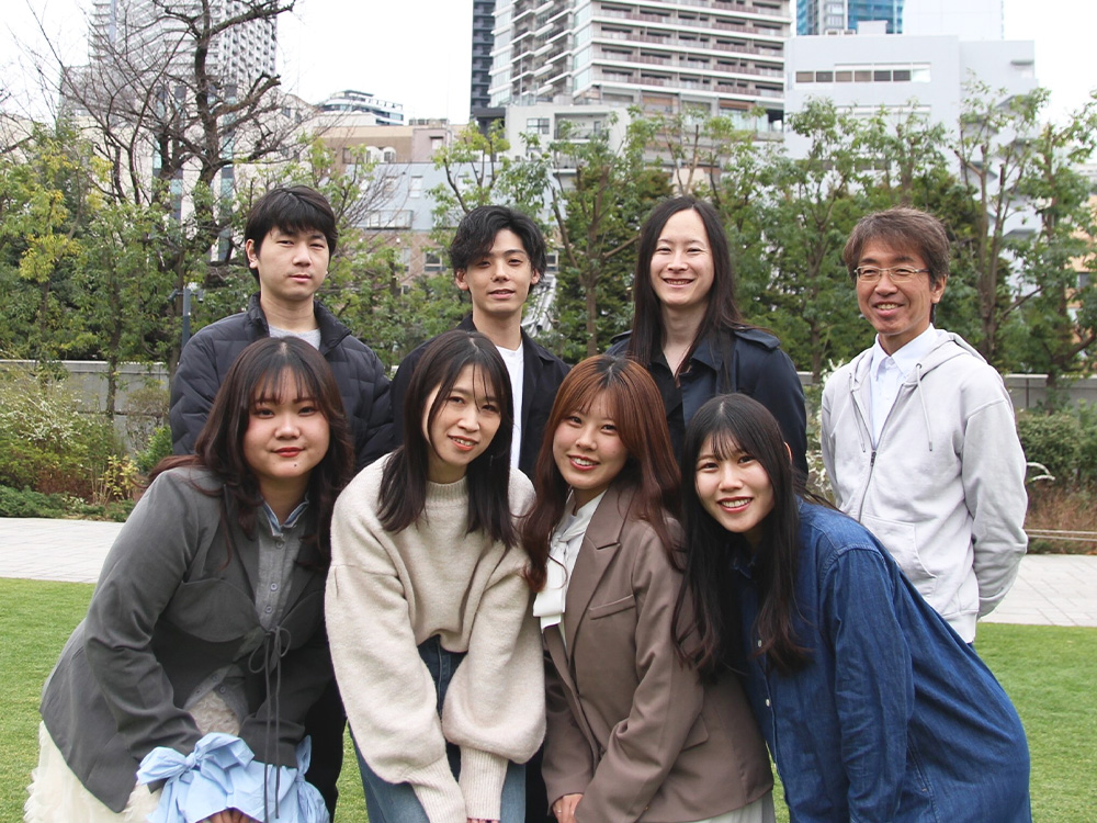 社員の集合写真